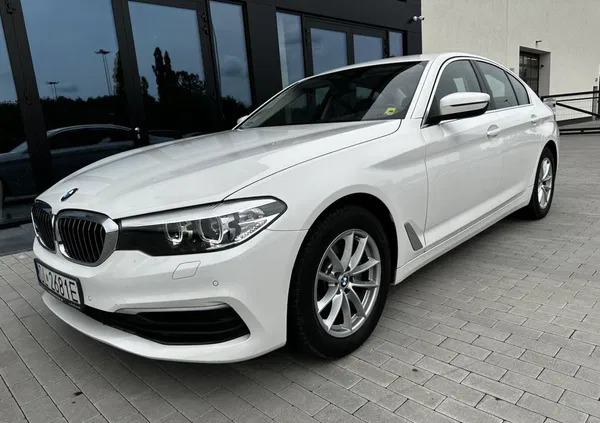 kujawsko-pomorskie BMW Seria 5 cena 118000 przebieg: 84744, rok produkcji 2019 z Pilawa